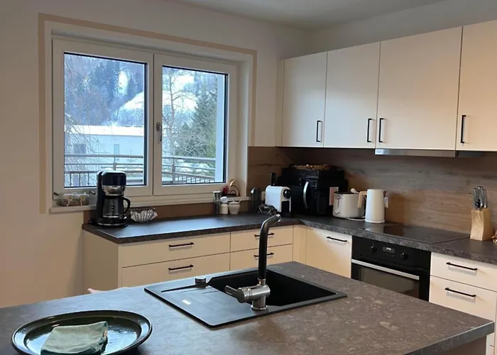 Ester バート・ホーフガシュタイン